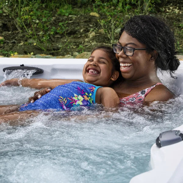 Aquaterra Spas Montecito 45-jet, 6-person Rotomolded Spa