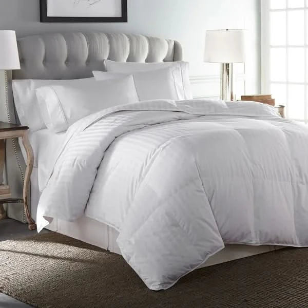 Downlite Hotel & Resort Hungarian White Goose Down Comforter