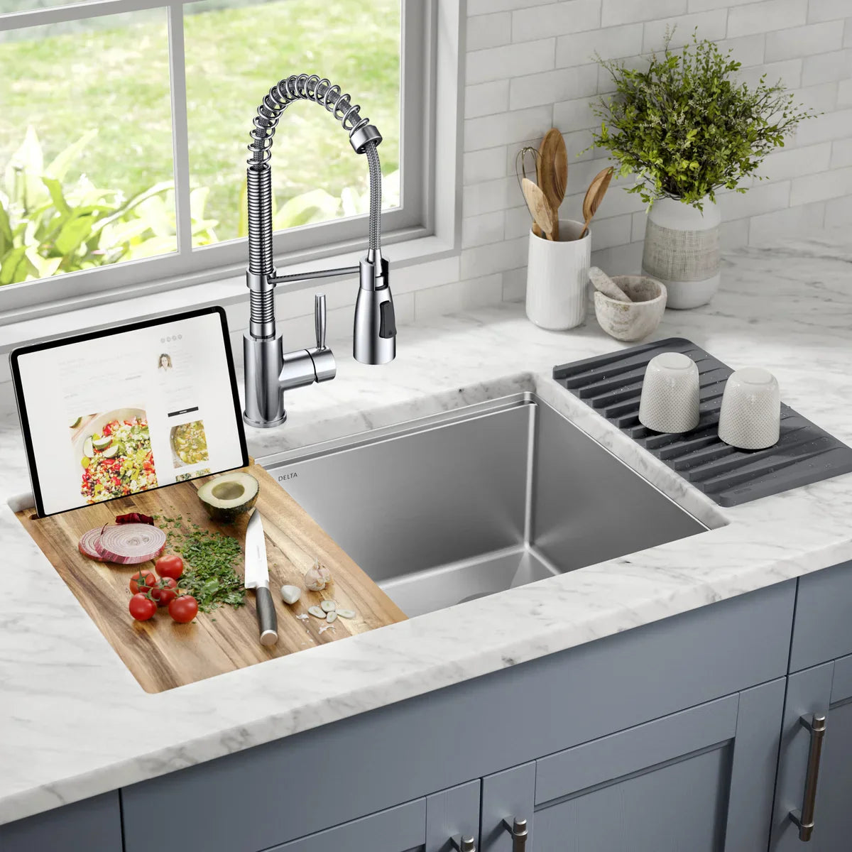 Delta 30” Undermount 16 Gauge Workstation Sink with 18” Kitchen Faucet