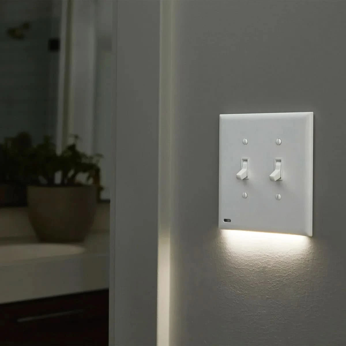 SnapPower LED Toggle SwitchLight, 3-pack