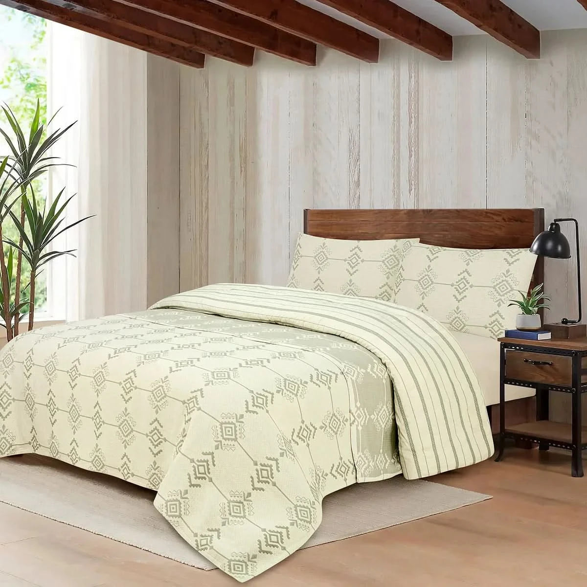 Heritage Threads 4-Piece Coverlet Set with Comforter