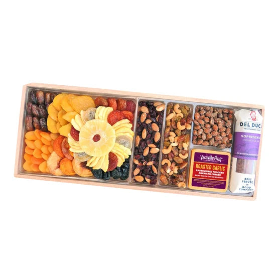 Vacaville Fruit Company, 60 oz. Dried Fruit & Nut Basket,