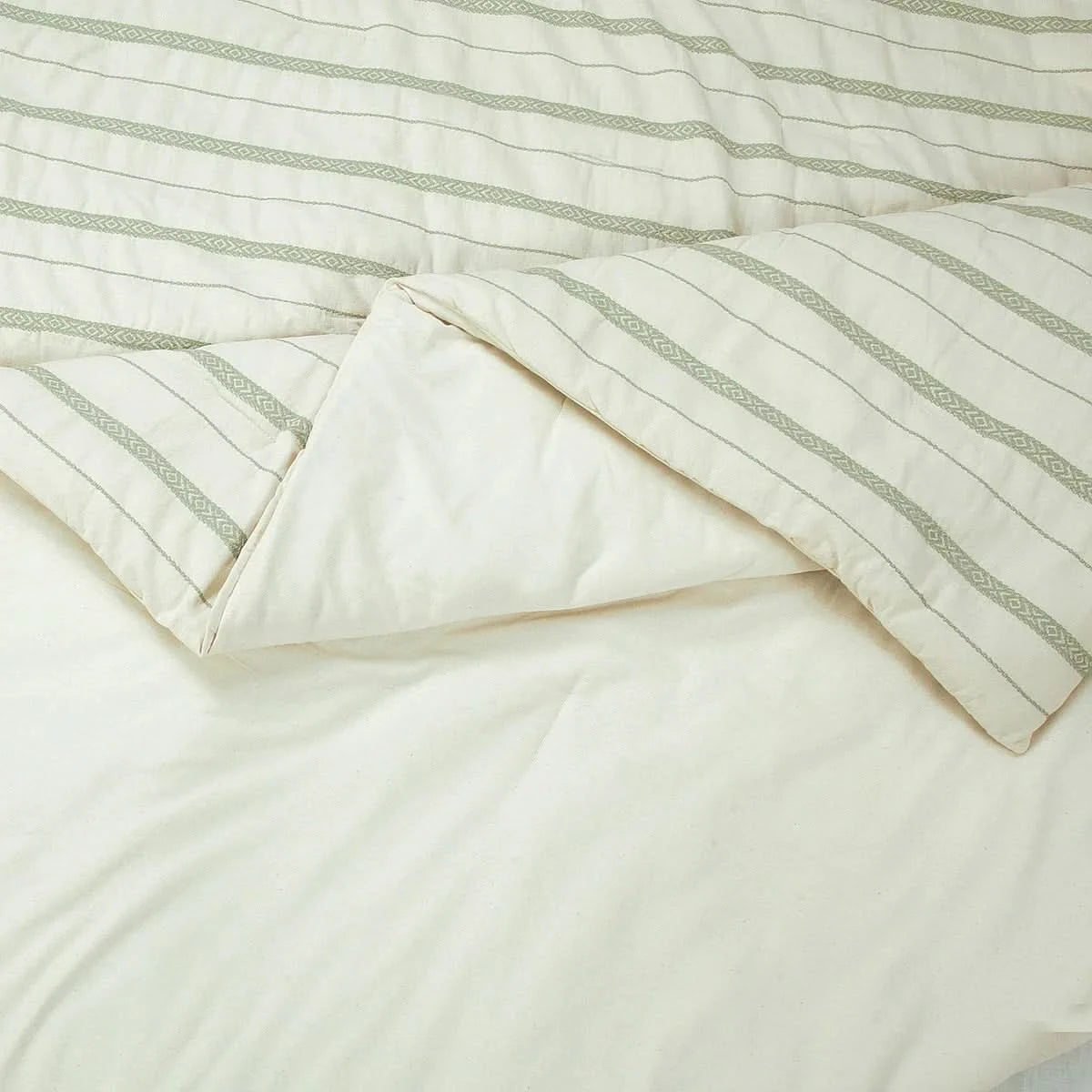 Heritage Threads 4-Piece Coverlet Set with Comforter