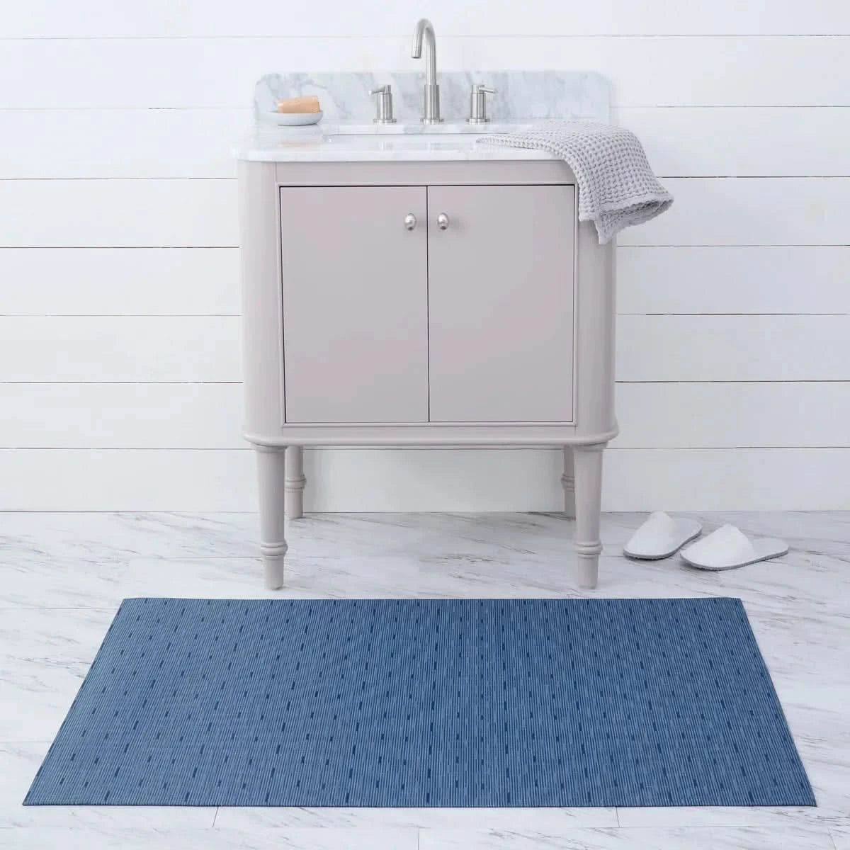 Chilewich Indoor/Outdoor Woven Willow Rug, 2’ 9” x 4’