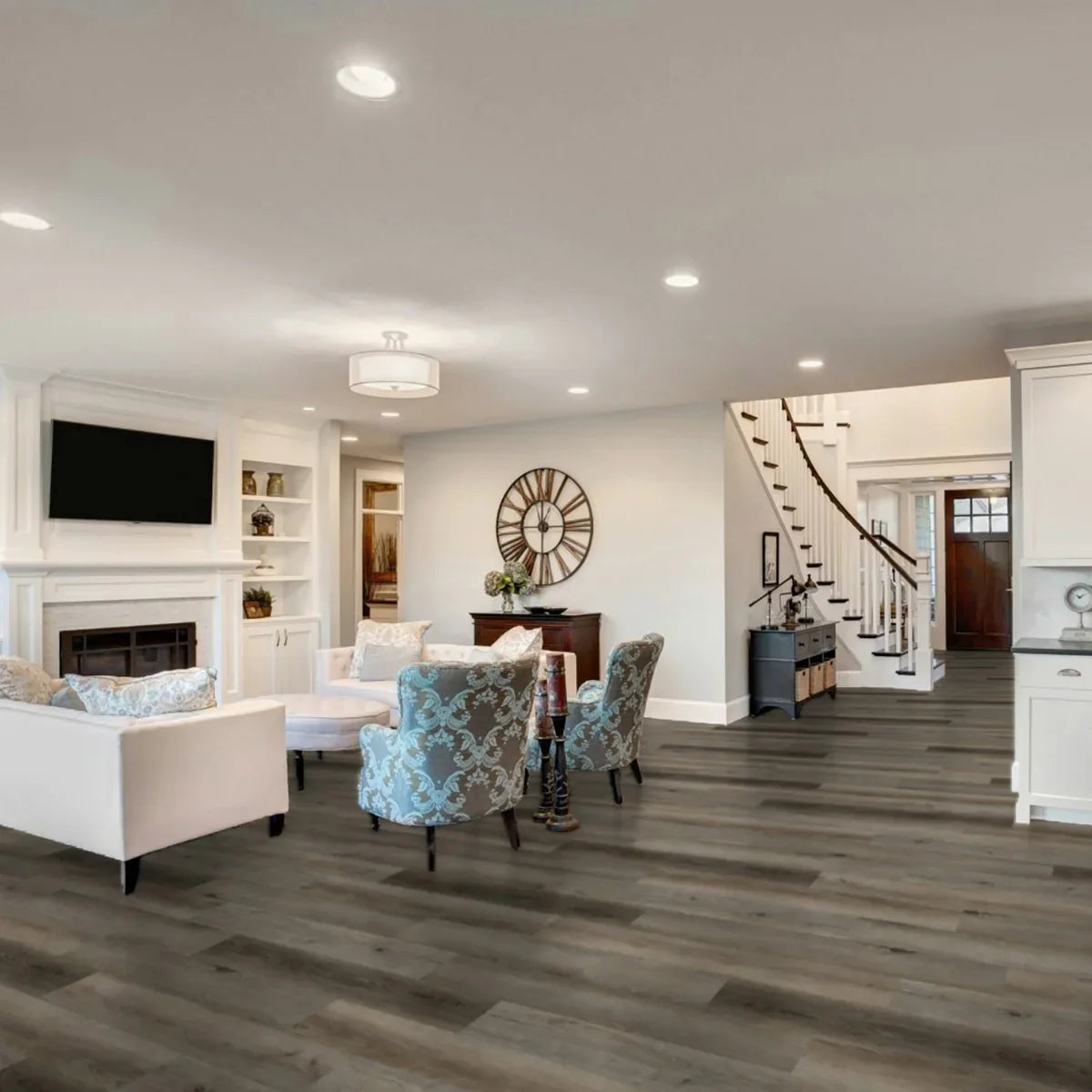 United Weavers Flooring St. Augustine 9"x 60" Waterproof Luxury Vinyl Plank - 7.5 MM Thick with 22 Mil Wear Layer, 22.39 sq.ft/ctn