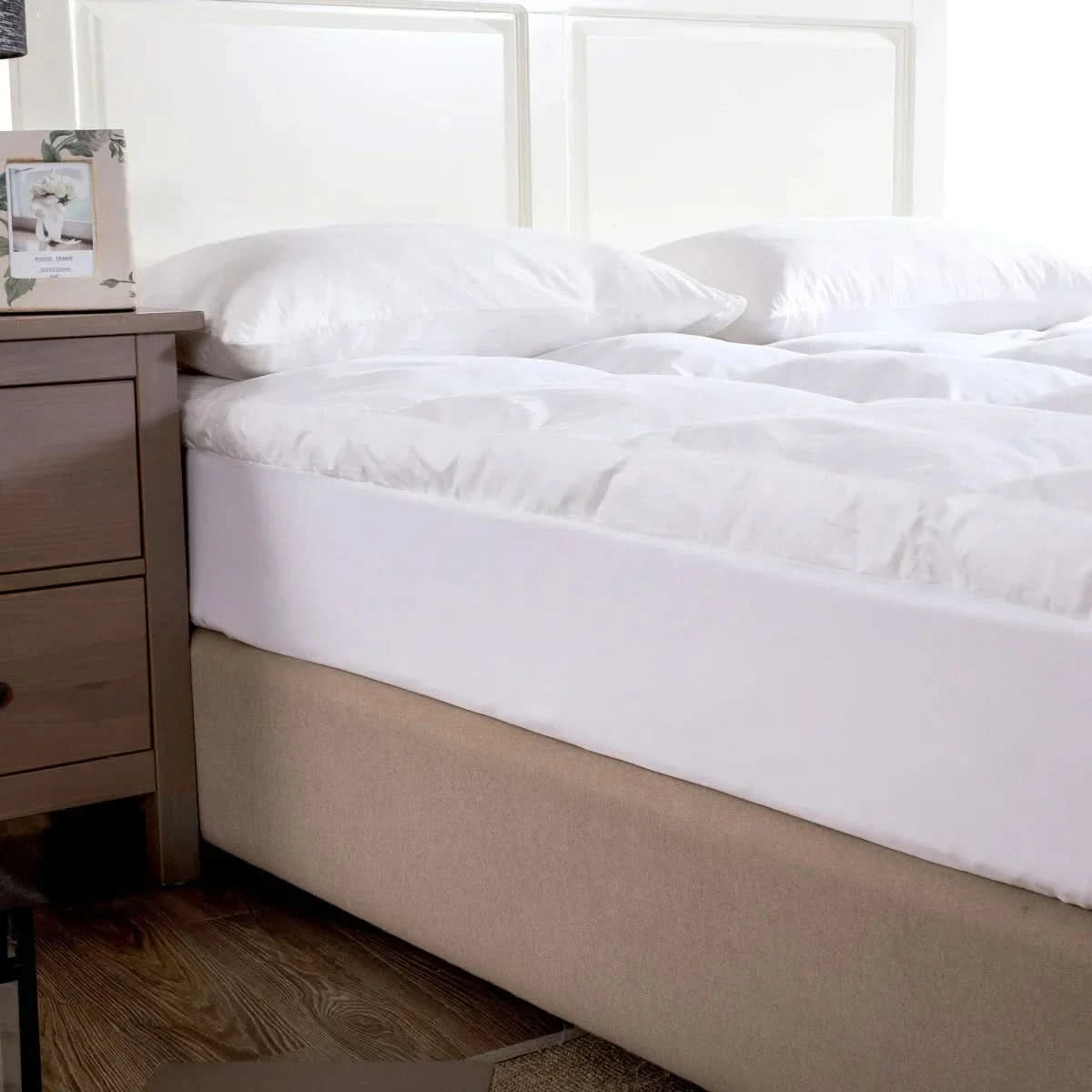 White Goose Down & Feather Dual Chamber Mattress Topper