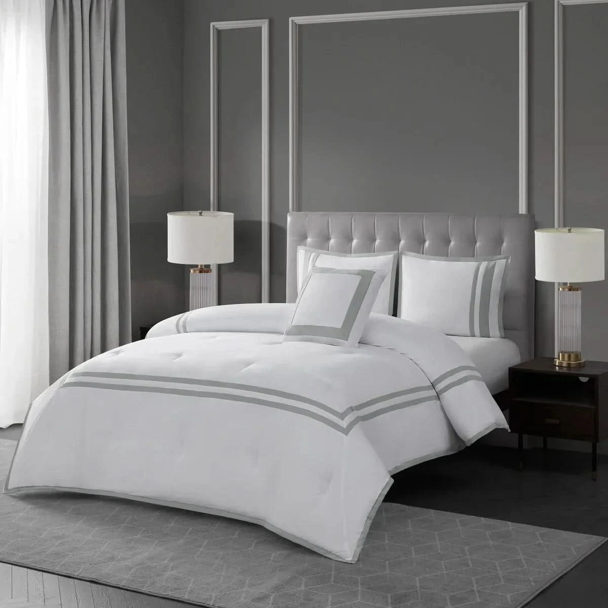 West Park Hotel Border 4-piece Comforter Set