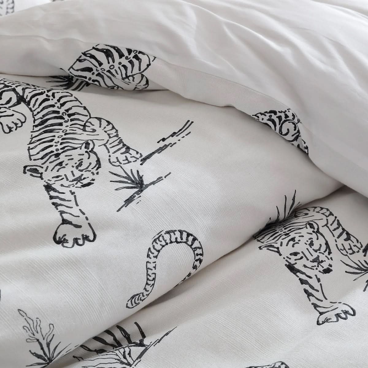 Haven Lane Tiger 3-piece Comforter Set