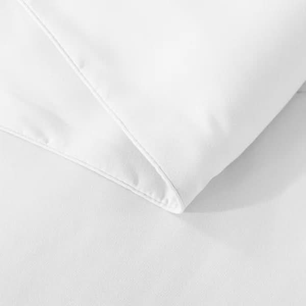 Feather and Loom 420 TC White Goose Down Comforter & Pillow Set
