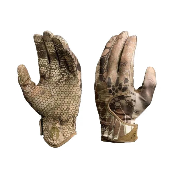 Kryptek Kiska Beanie / Krypton Highlander Gloves 2-piece Set