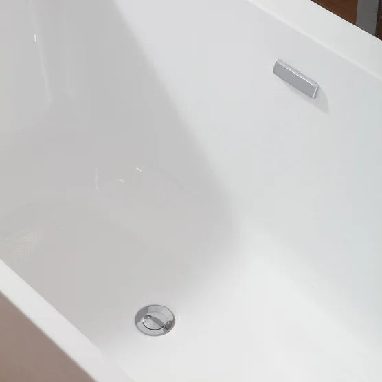 Ove decors vega 63 freestanding bathtub with center drain