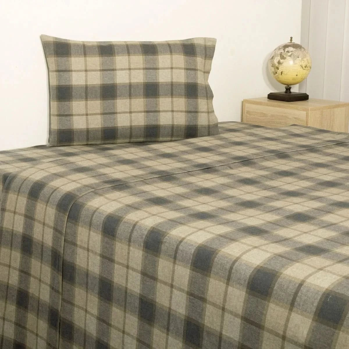 Portuguese Flannel 4-piece Sheet Set