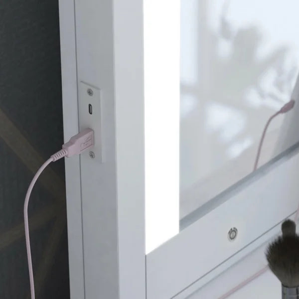 Tresanti Marilyn Vanity with Mirror