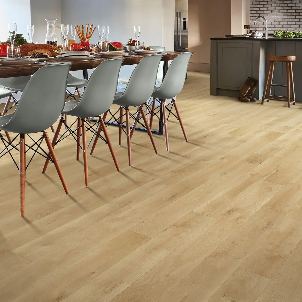 Mohawk Home 12MM Thick 7.5in X 47.2in AC4 Waterproof Surface Laminate Wood Plank Flooring (17.18 sq ft/ctn)