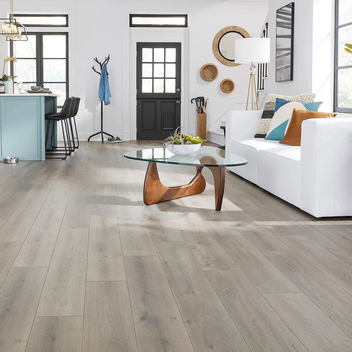 Mohawk Home 12MM Thick 7.5in X 47.2in AC4 Waterproof Surface Laminate Wood Plank Flooring (17.18 sq ft/ctn)