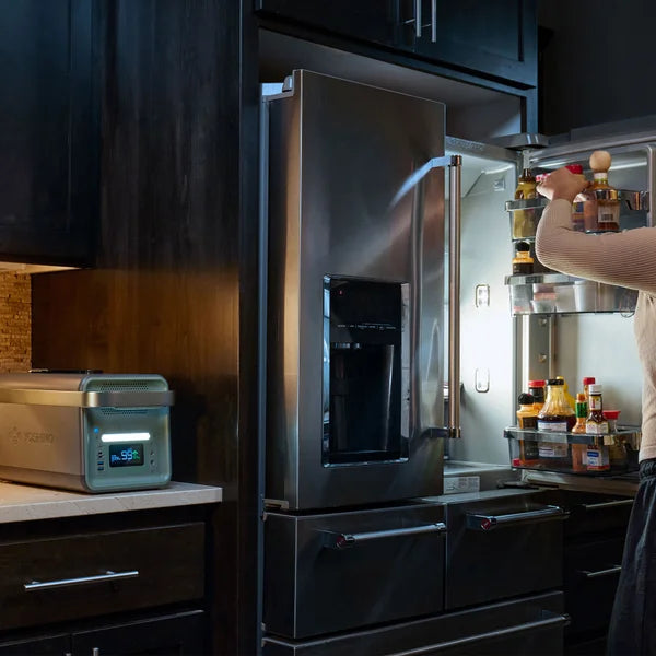 Yoshino 2000W Solid-State Portable Power Station w/ UPS Backup