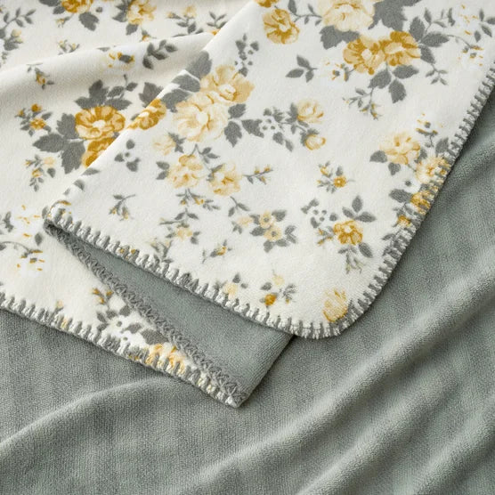 Casual Living Reversible Luxe Plush Throw