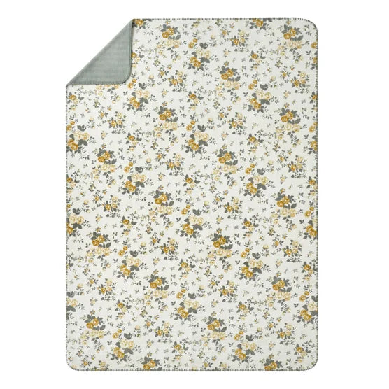 Casual Living Reversible Luxe Plush Throw