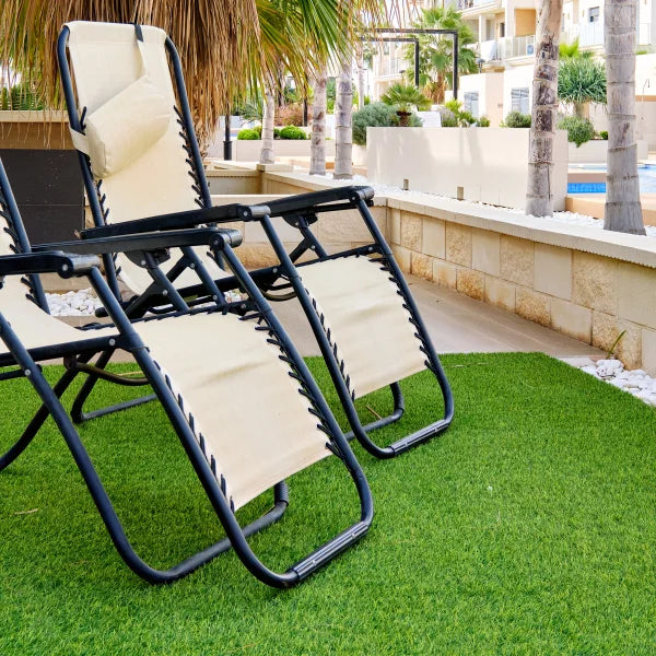 PreGra 50 oz Premium Artificial Turf