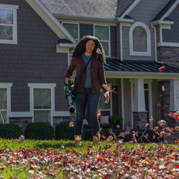 Greenworks 80V 800CFM Brushless Leaf Blower w/ 4Ah Battery & Charger