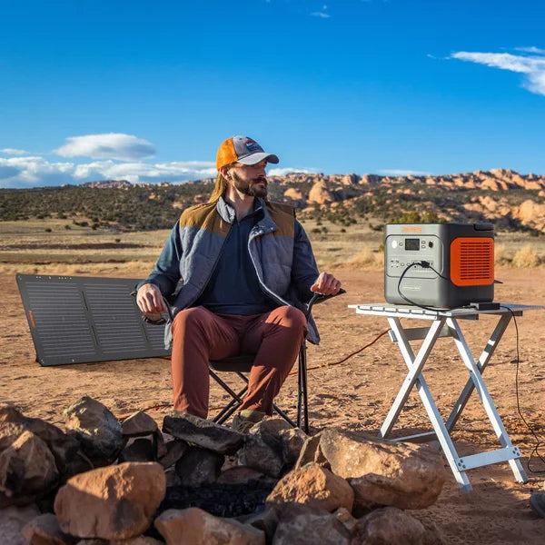 Jackery 1000 Plus Solar Generator with Mini 100W Solar Panel