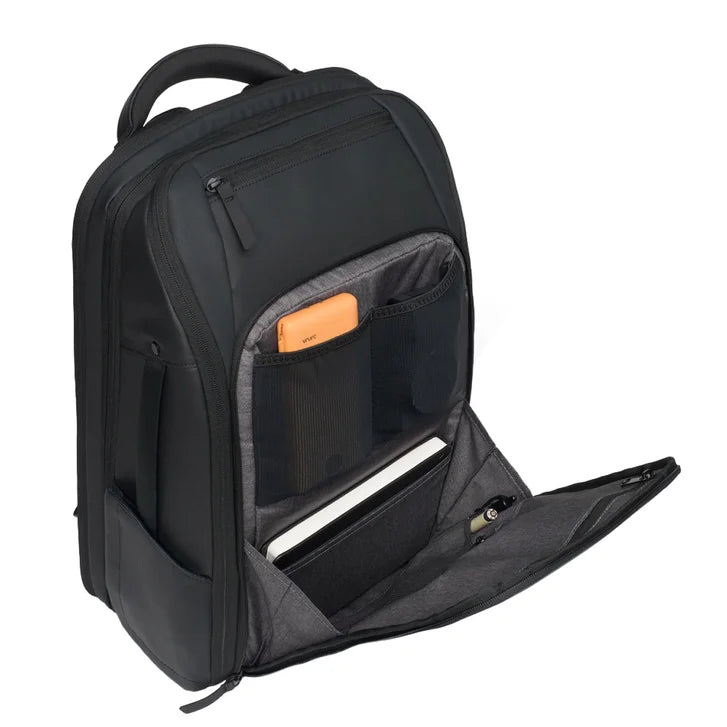 NOMATIC Essential Travel Pack 20L-30L