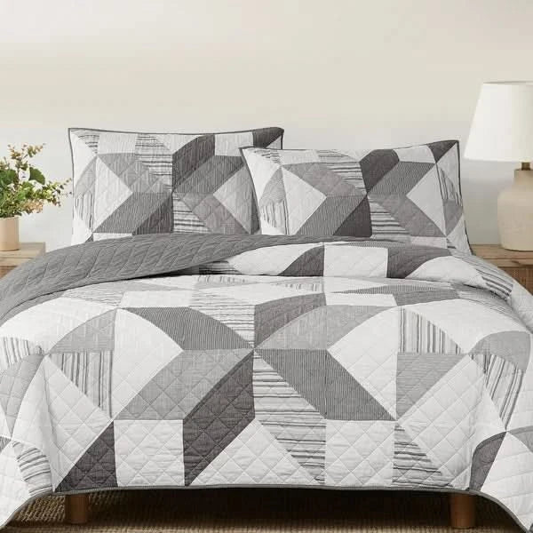 Origami Pieced Modern Patchwork 3-piece Quilt Set