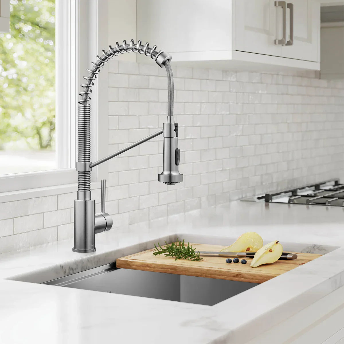 KRAUS Undermount Workstation Kitchen Sink with Pull Down Faucet