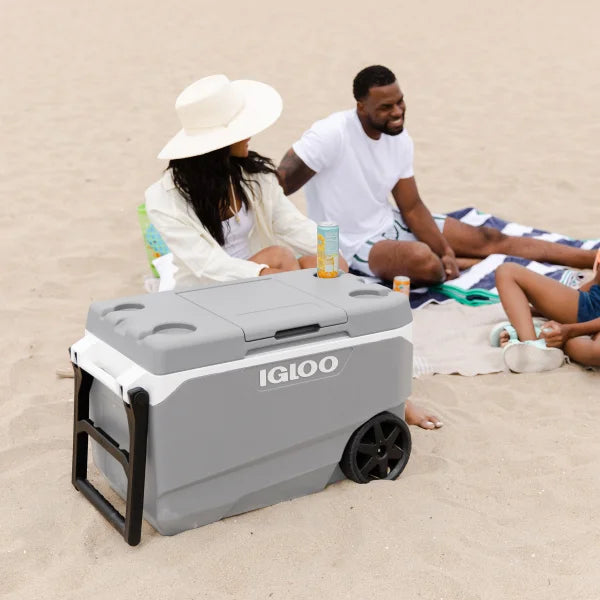 Igloo MaxCold Latitude 90-quart  Roller Cooler