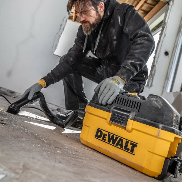 DeWalt 6 Gallon Portable Wall-Mount Wet/Dry Vacuum