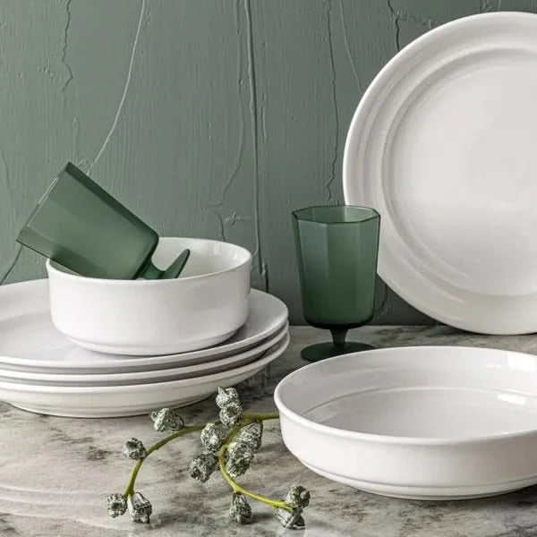Rimmed 12-piece Glossy Porcelain Dinnerware Set