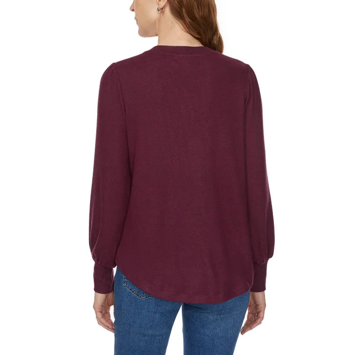 Buffalo Women's V-Neck Top
