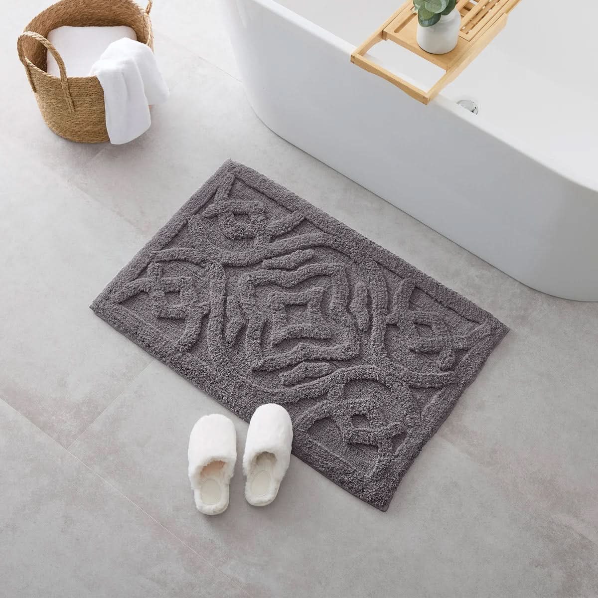 Welhome 100% Cotton Tufted Bath Rug