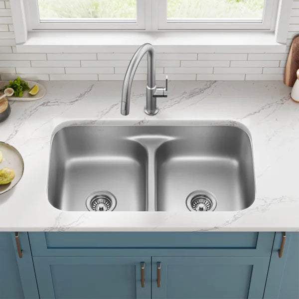 Kraus 33” Undermount Stainless Steel Kitchen Sink with Pull Down Faucet