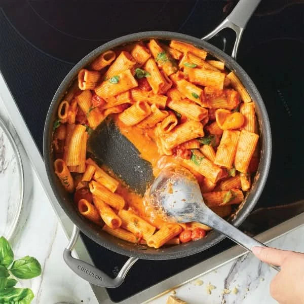 Circulon A1 Series with ScratchDefense Cookware Set, 12 Piece, Graphite