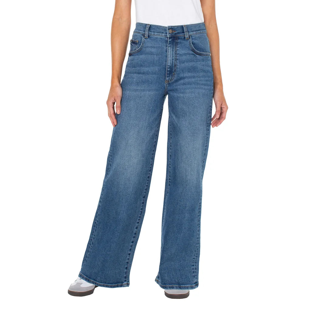 Well Worn Women's Wide Leg Jean