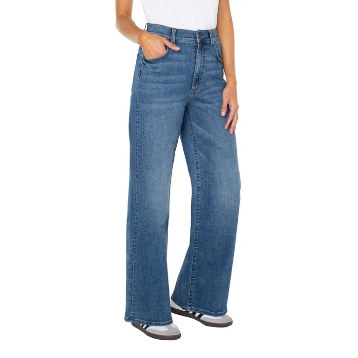 Well Worn Women's Wide Leg Jean