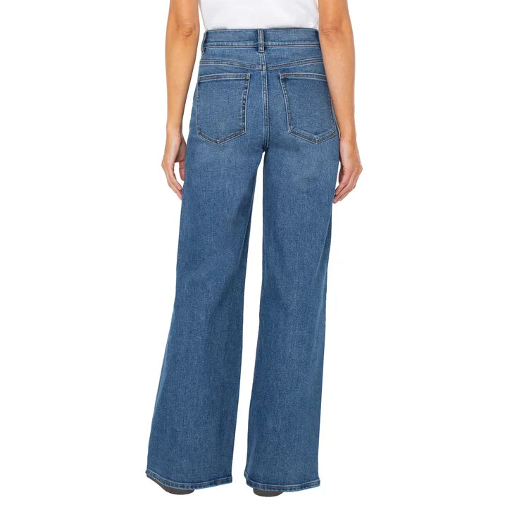 Well Worn Women's Wide Leg Jean