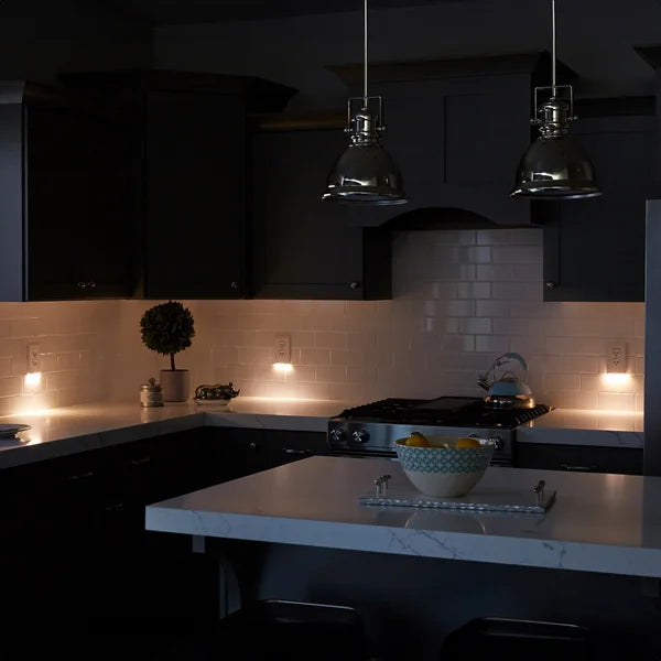 SnapPower GuideLight 2 LED Outlet Cover, 3-pack