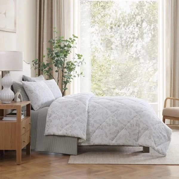 Jennifer Adams Reversible 6-piece Comforter Set, Ira