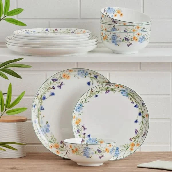 Mikasa Quinn 12-piece Bone Dinnerware Set