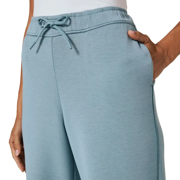 Infinity Women's Straight Leg Pant