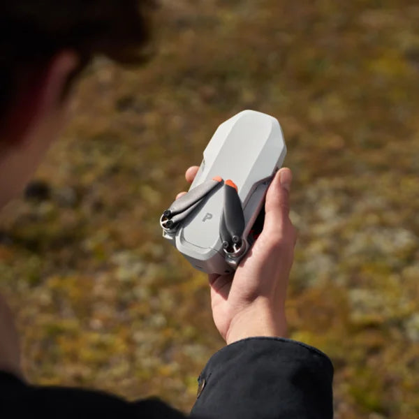 Potensic ATOM 2 4K Drone Bundle with 128GB MicroSD Card, Remote Lanyard and 2 Spare Propeller Kits.