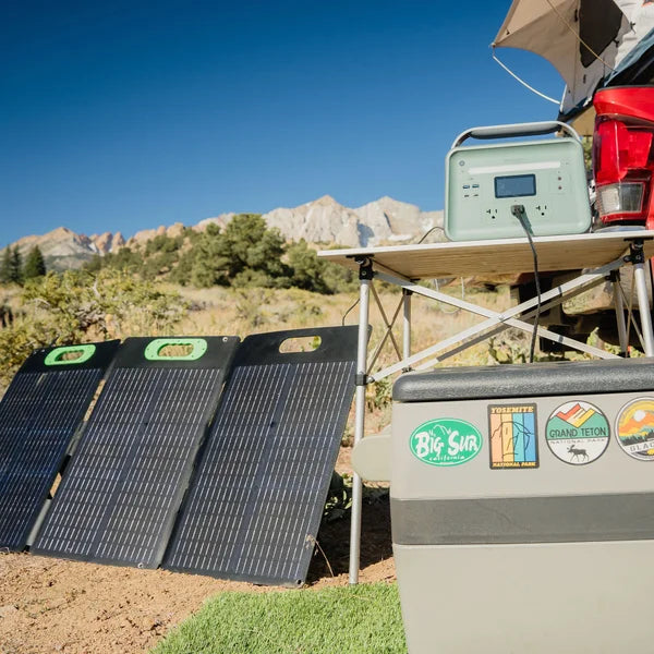 Yoshino Portable Power Station (660W Output/900W Peak) w/ 100W Solar Panel