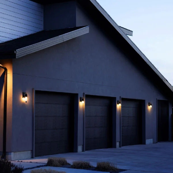 Wyze 2k Bulb Cam and Accessory Bulb Bundle