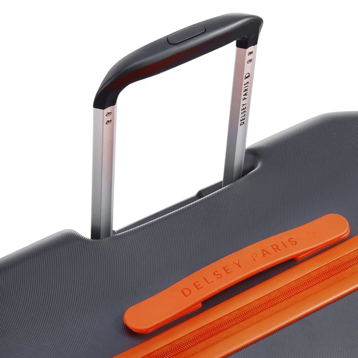 United Colors of Benetton X Delsey Paris Fabrica Hardside Large Check-in Spinner