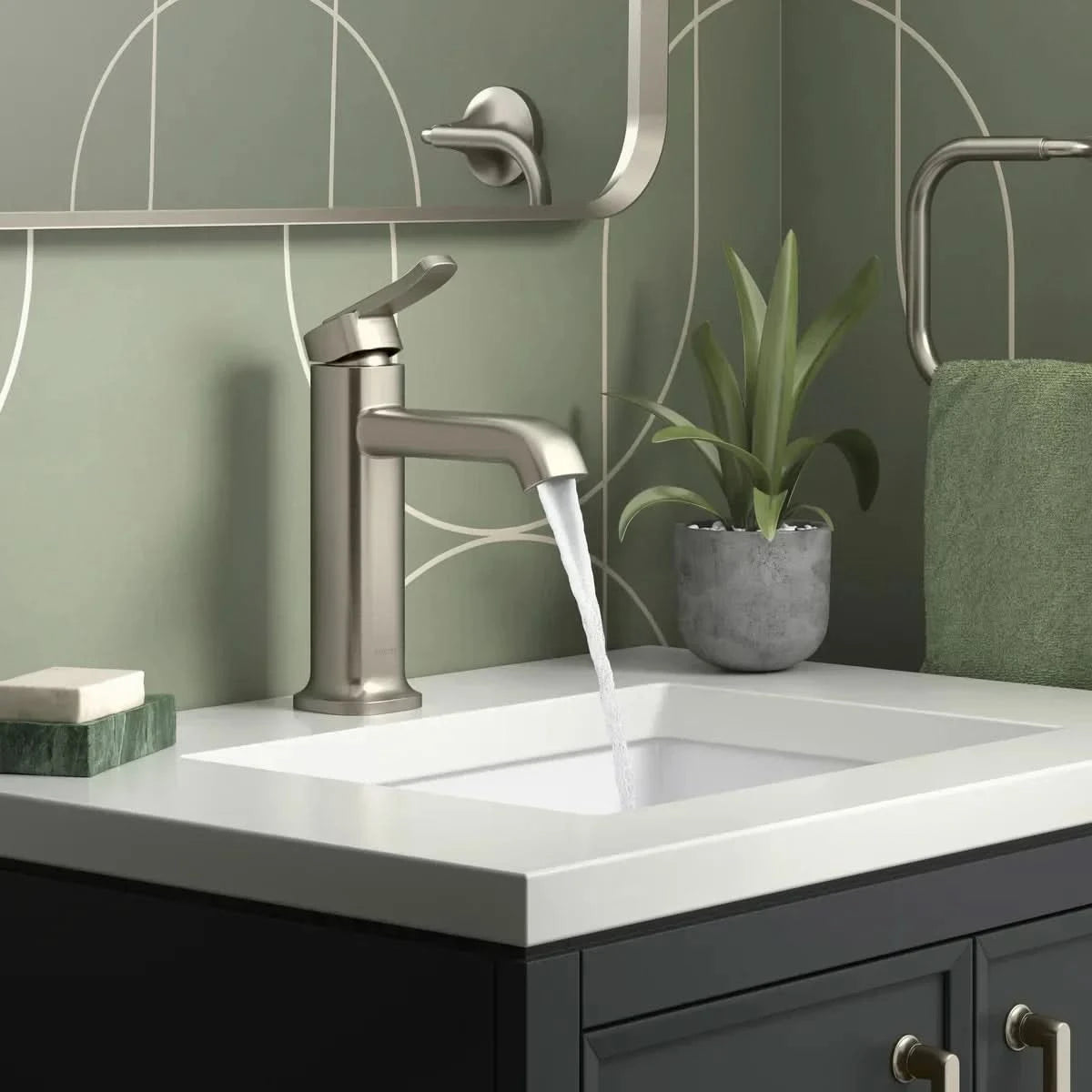 Cordate Single-handle Bathroom Faucet