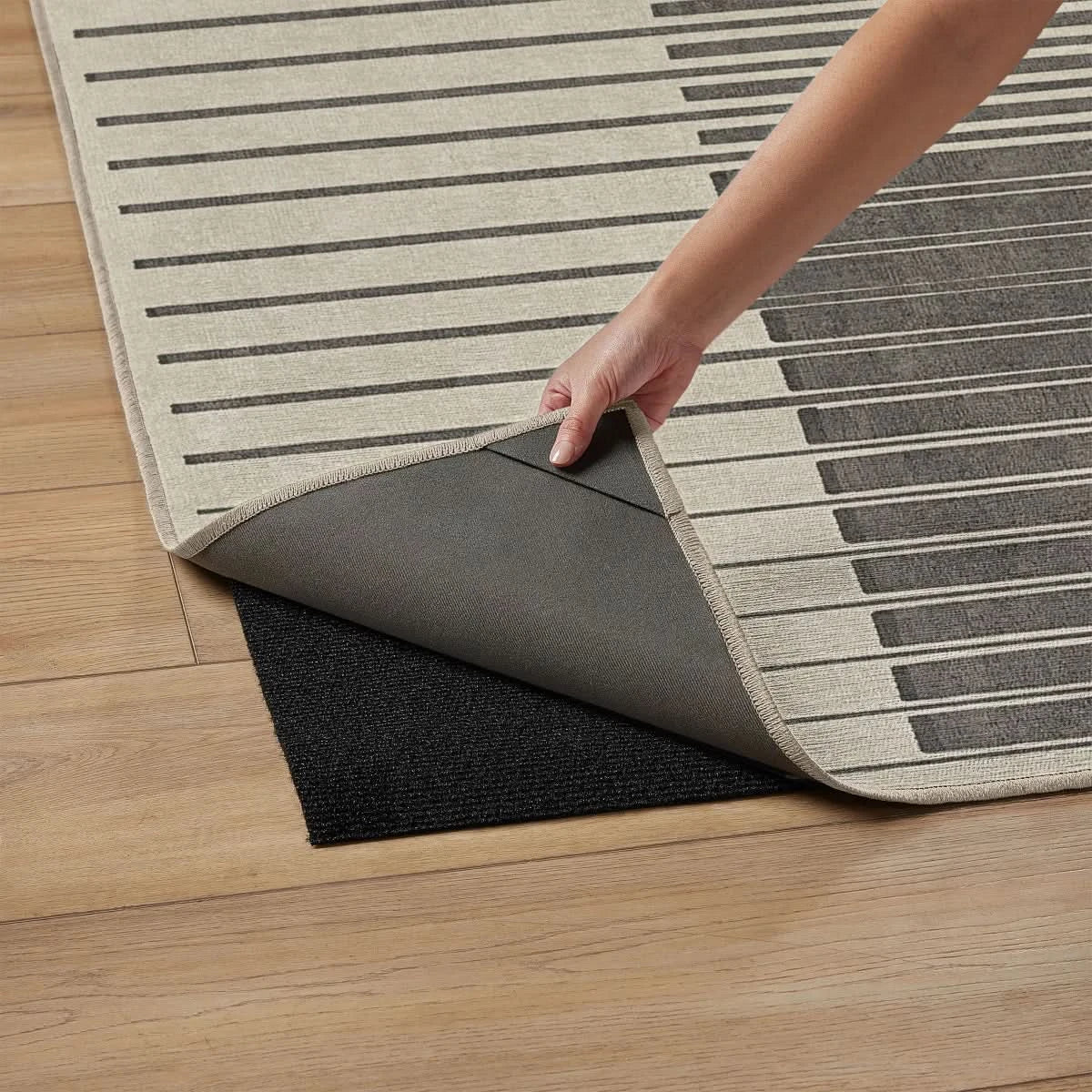 Ruggable Flatwoven Washable Gradasi Rug, 5’ x 7’