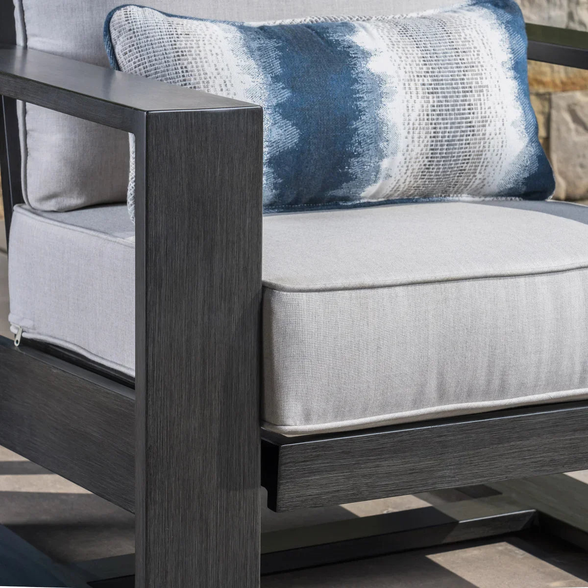 SunVilla Clifton 4-piece Outdoor Patio Seating Set