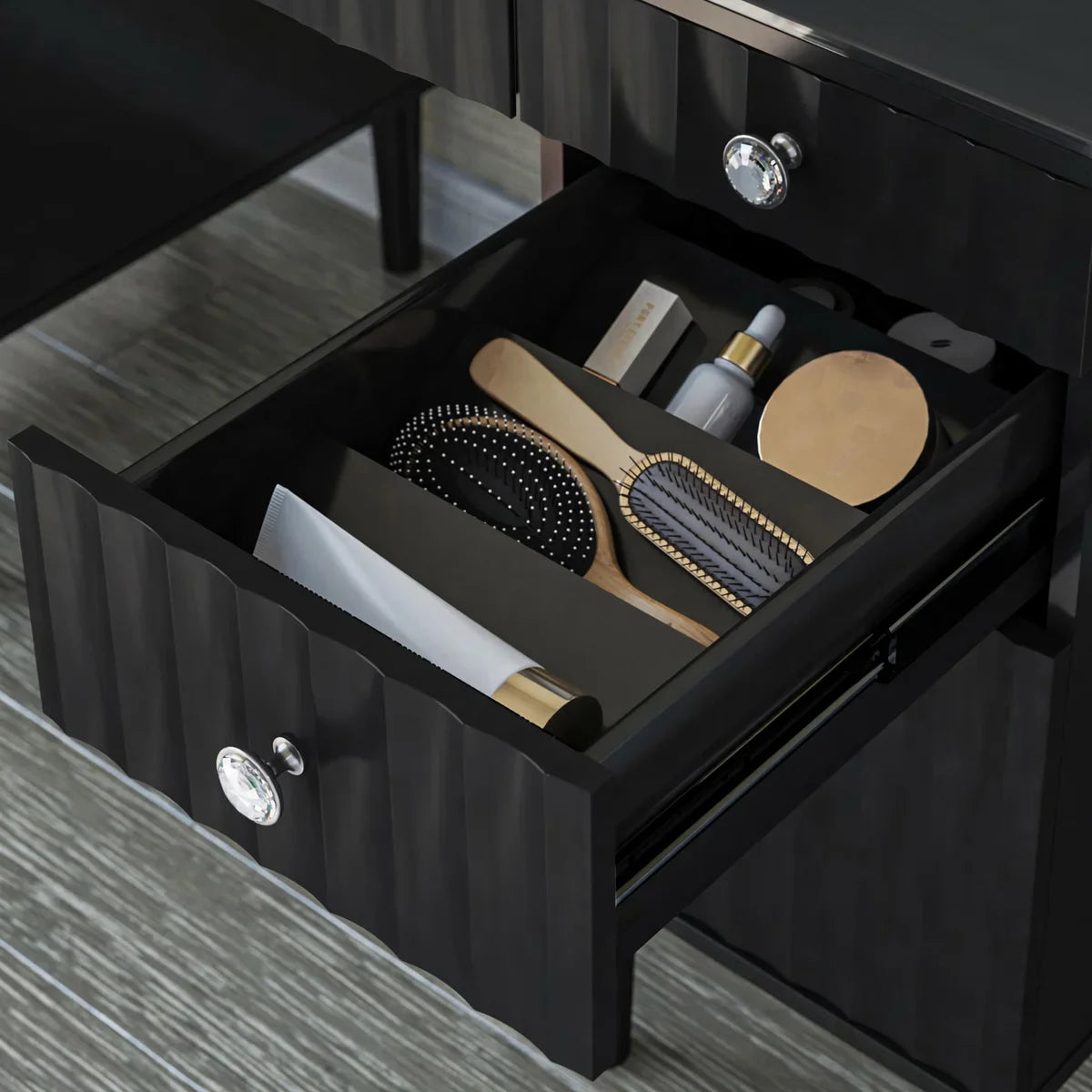 Tresanti Marilyn Vanity with Mirror